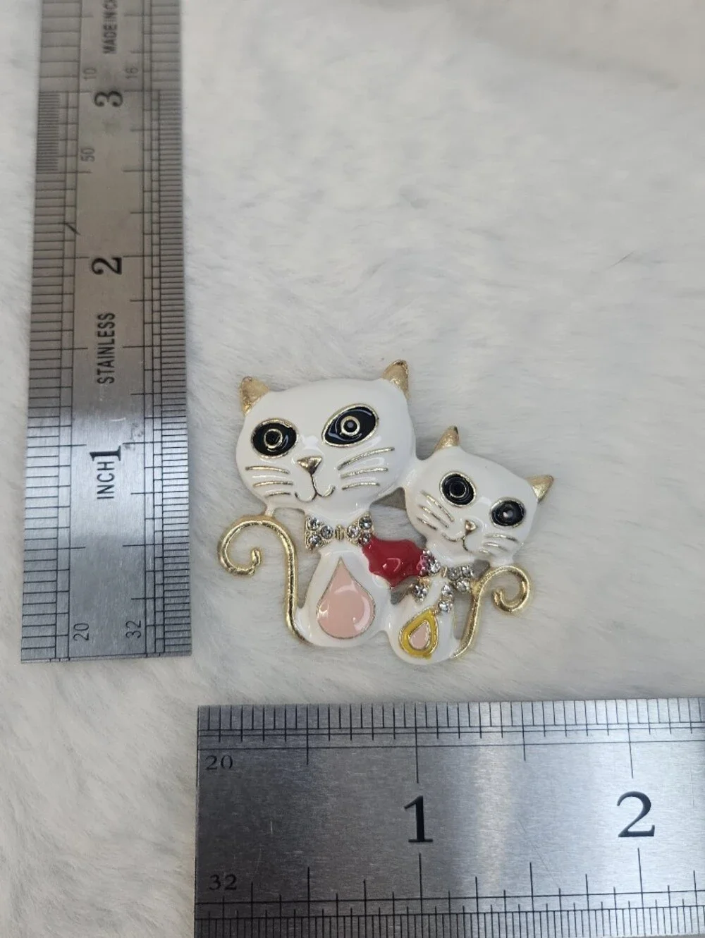 White Cat Brooch Pin NWOT